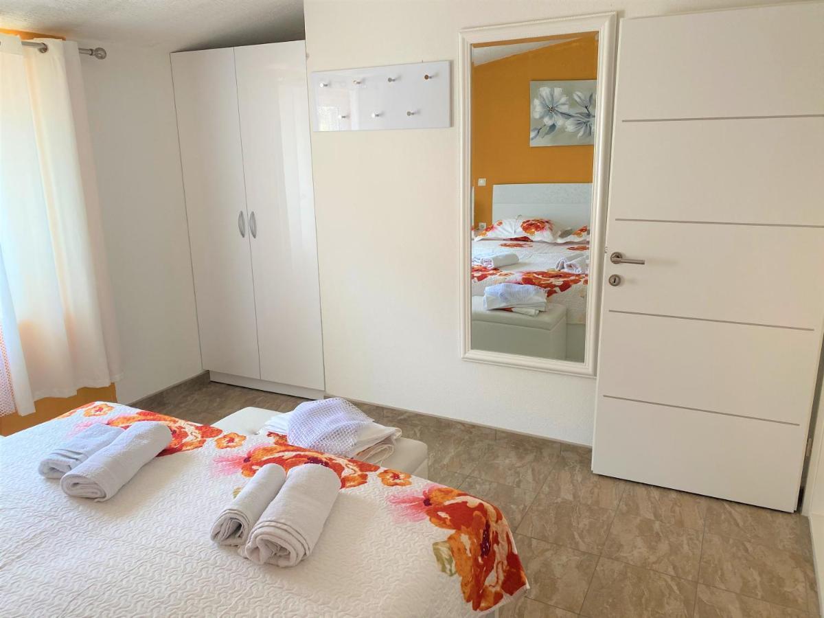 Apartment Beach Makarska Esterno foto