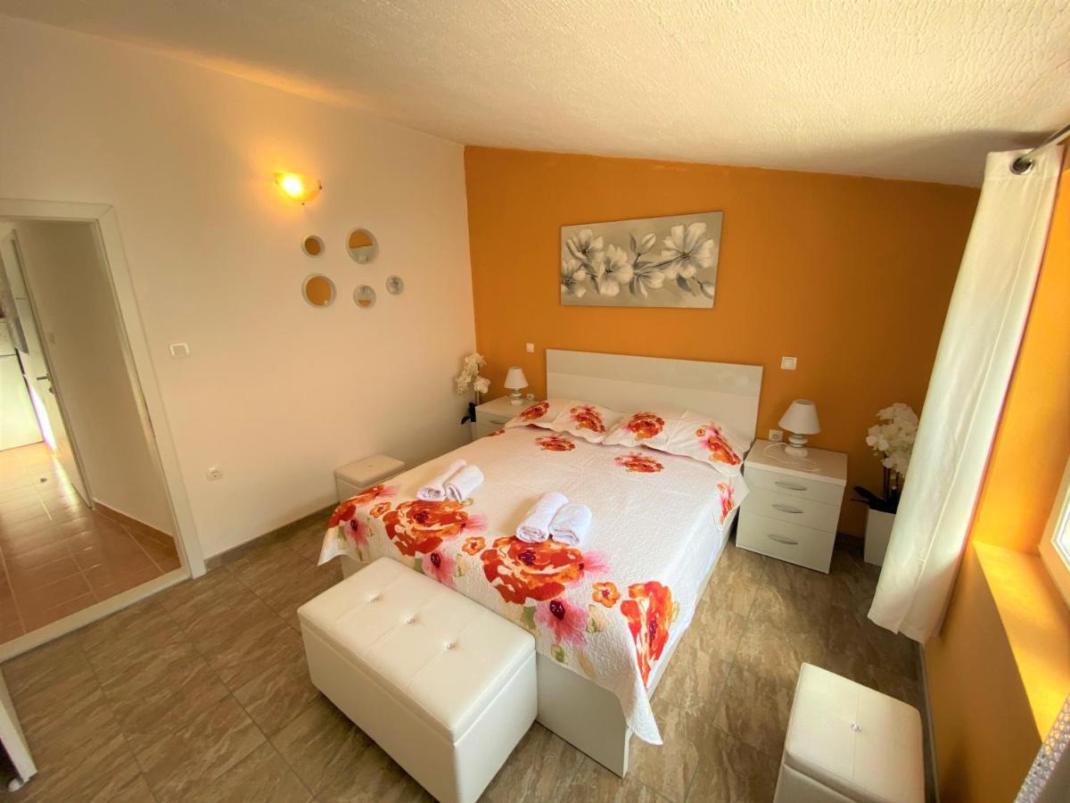 Apartment Beach Makarska Esterno foto